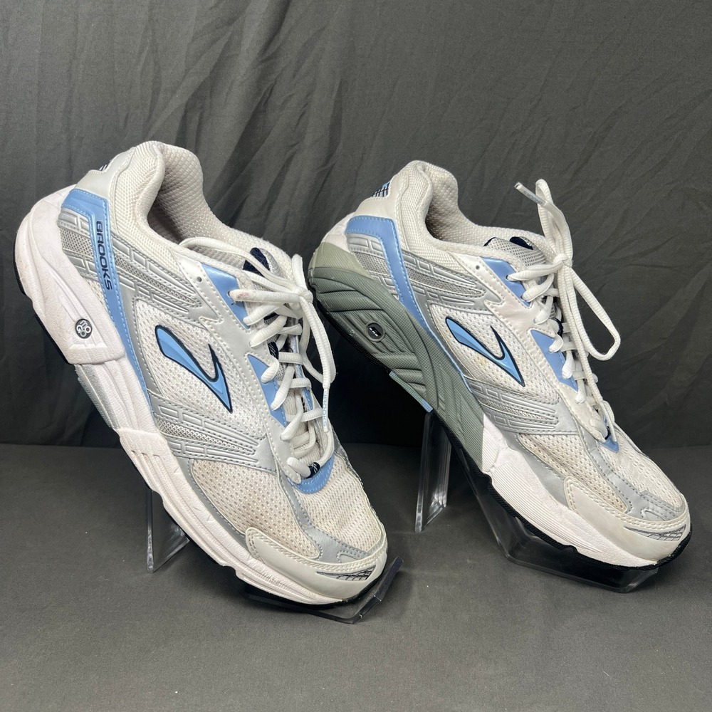 Brooks Addiction Walker Womens size 11 US Medium White Mesh Running Shoes